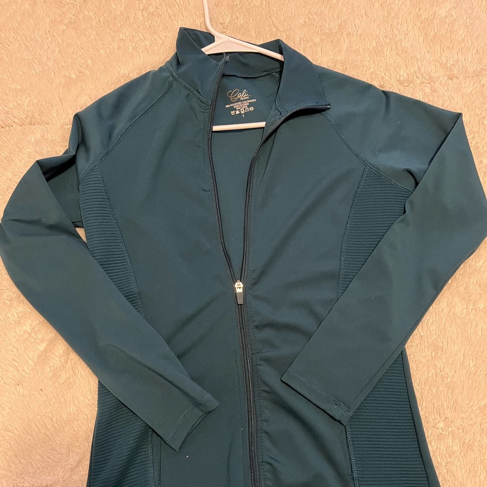 Cali Activewear Zip Up